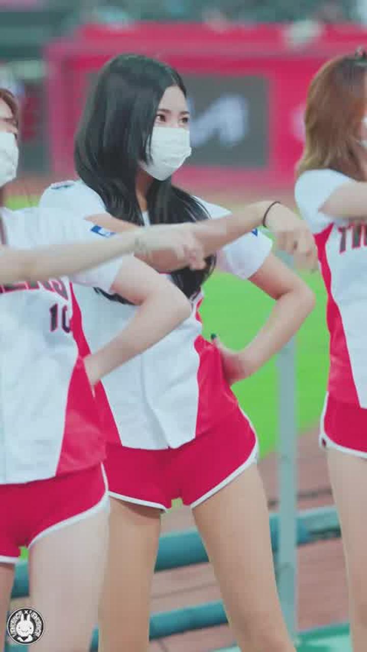 210811 치어리더 이이슬 직캠 비디오 썸네일 이미지