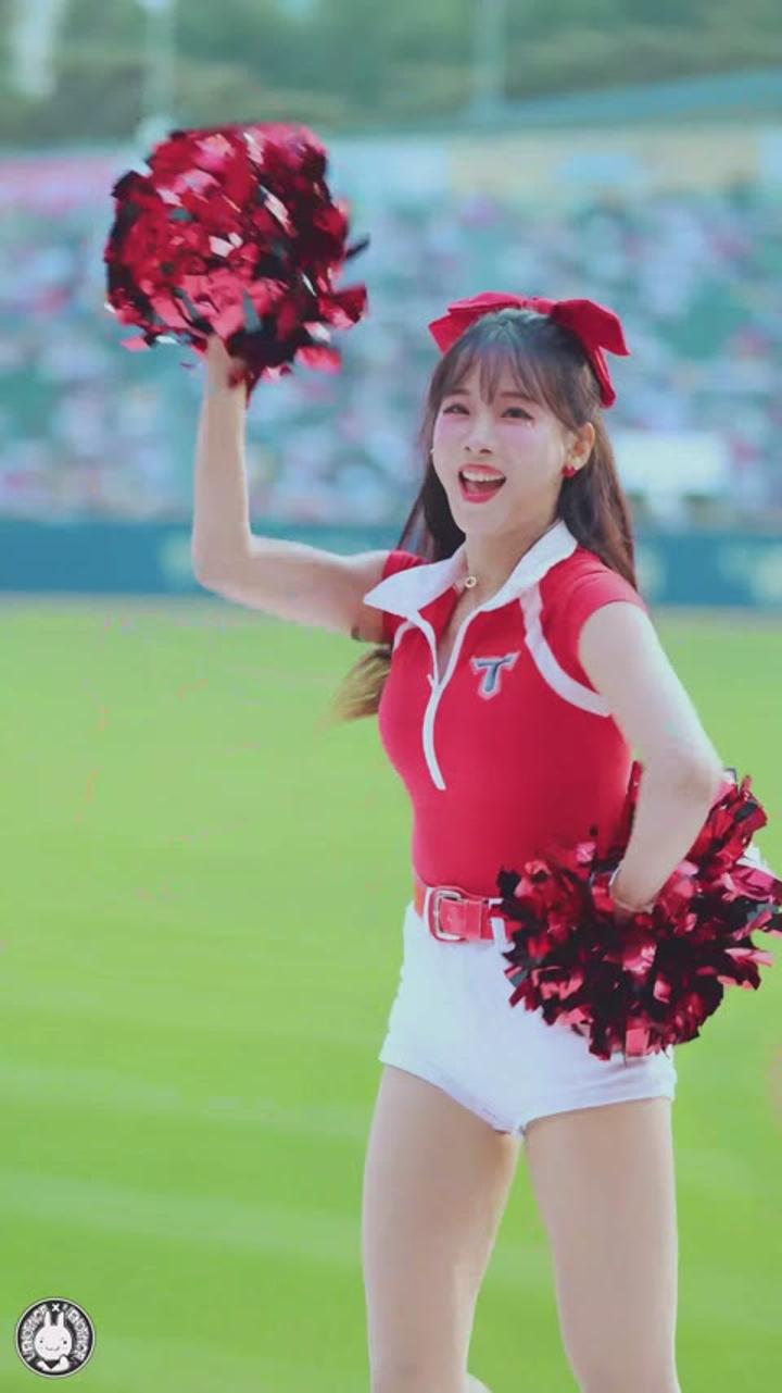 240711 치어리더 김한나 직캠 (1) 비디오 썸네일 이미지