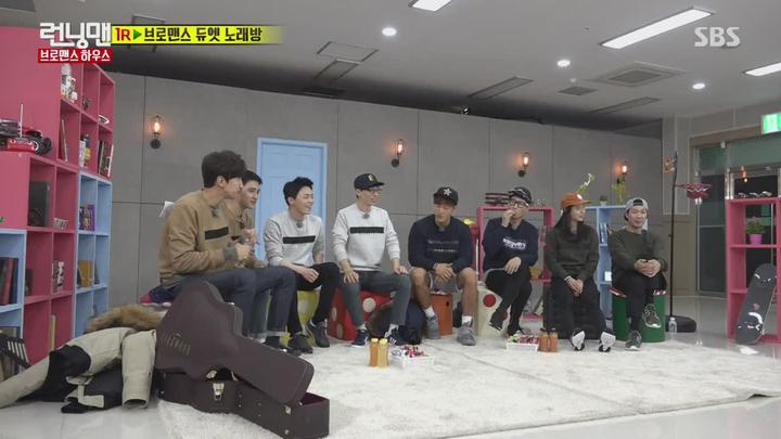 런닝맨.E327.161127.720p-NEXT (조정석, 디오) 비디오 썸네일 이미지