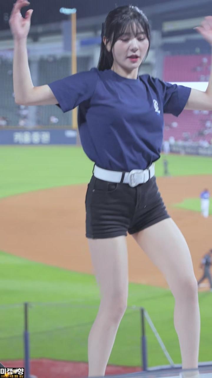 230613 치어리더 정유미 직캠 (2) 비디오 썸네일 이미지