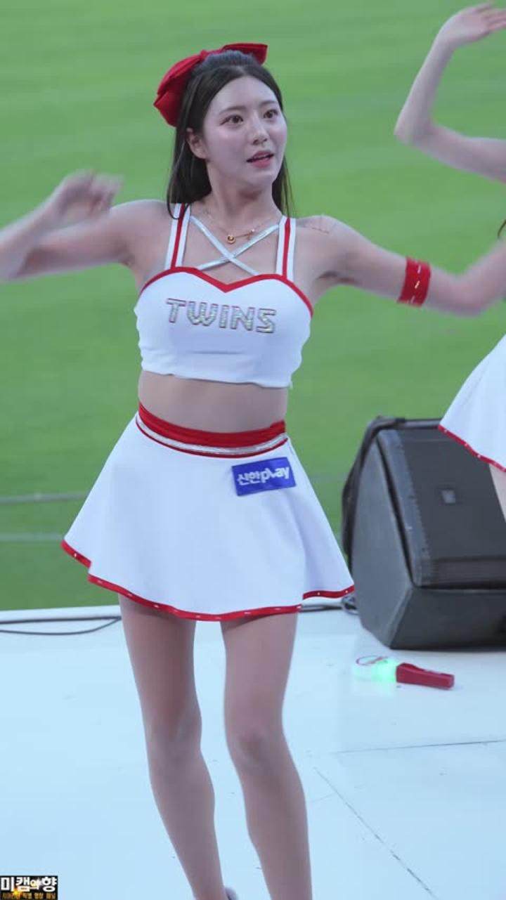 230516 치어리더 김이서 직캠 (4) 비디오 썸네일 이미지