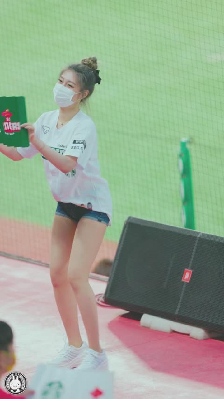 210521 치어리더 박현영 직캠 비디오 썸네일 이미지