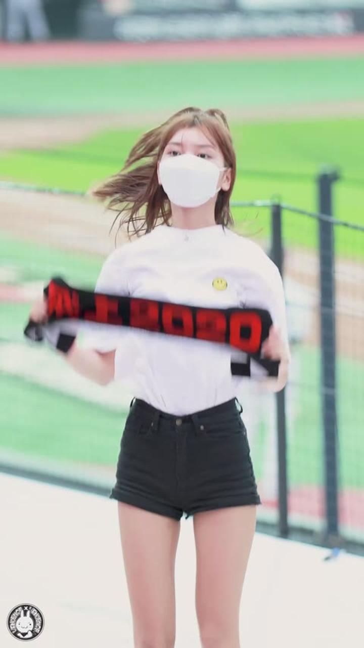 200801 치어리더 양수진 직캠 비디오 썸네일 이미지