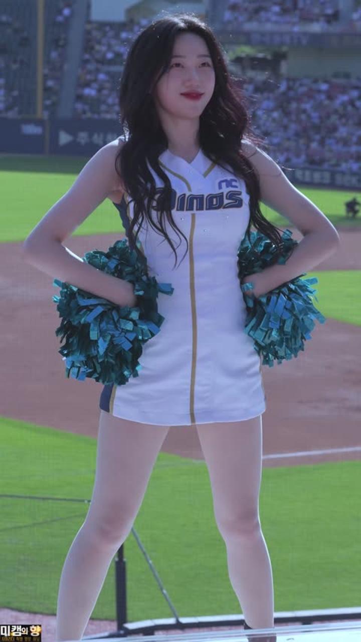 230603 치어리더 이지원 직캠 (2) 비디오 썸네일 이미지
