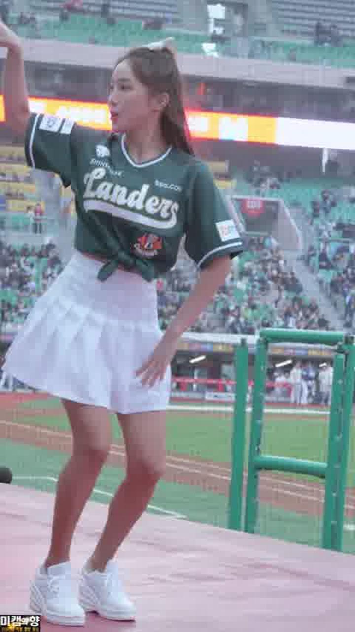 230415 치어리더 이리안 직캠 (2) 비디오 썸네일 이미지