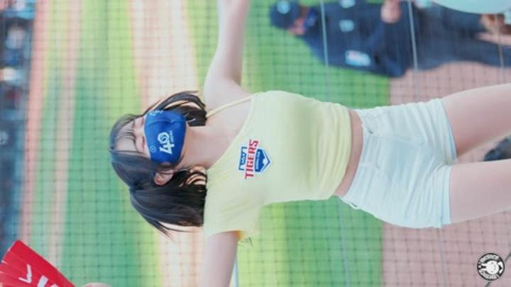 220403 치어리더 변하율 직캠 (2) 비디오 썸네일 이미지