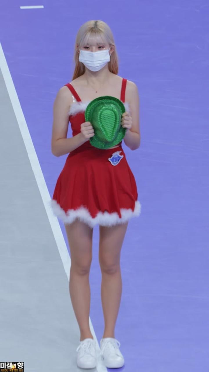 221225 치어리더 안혜지 직캠 비디오 썸네일 이미지