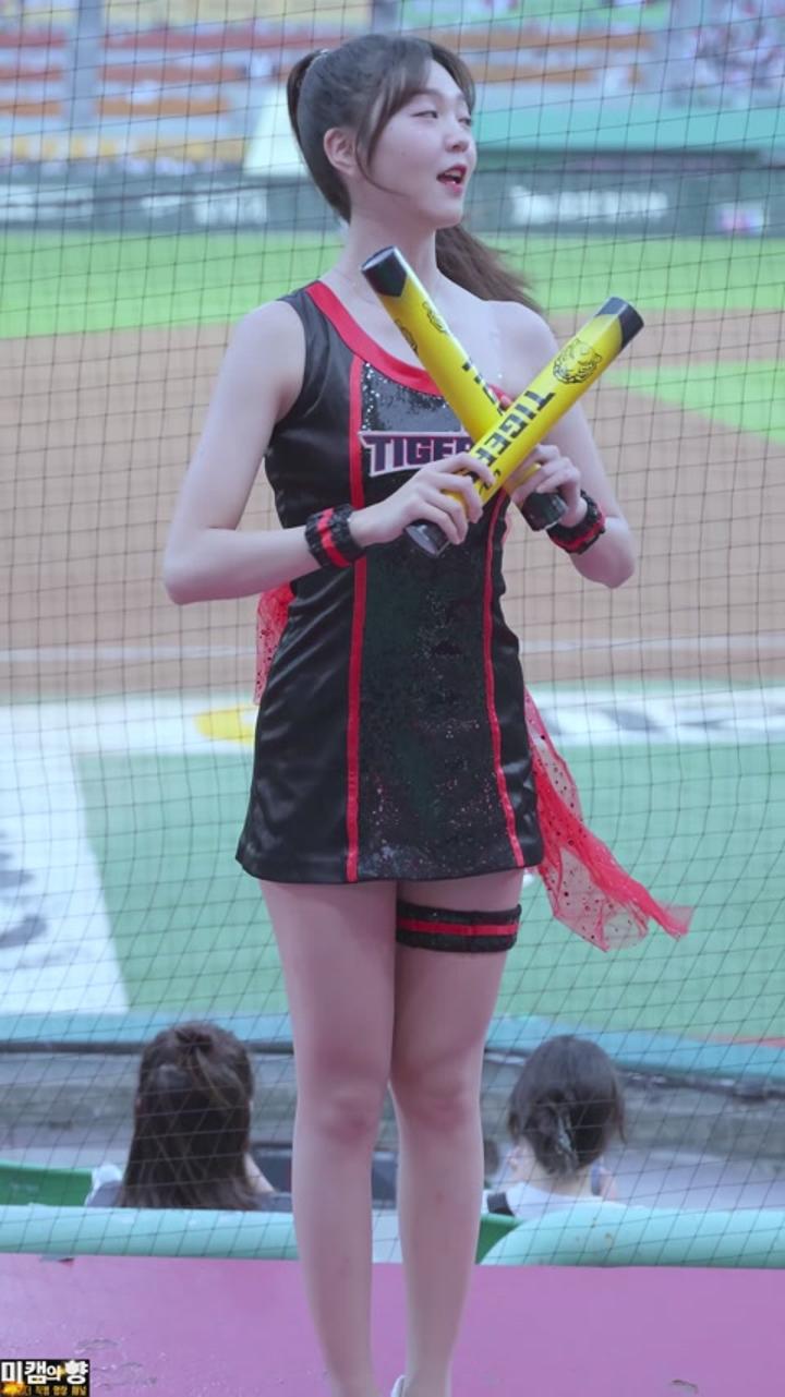 230706 치어리더 유수아 직캠 (2) 비디오 썸네일 이미지