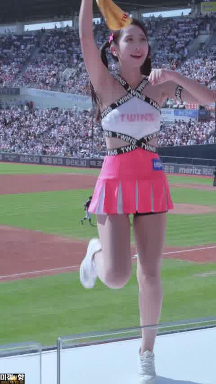 230929 치어리더 오윤솔 직캠 (2) 비디오 썸네일 이미지