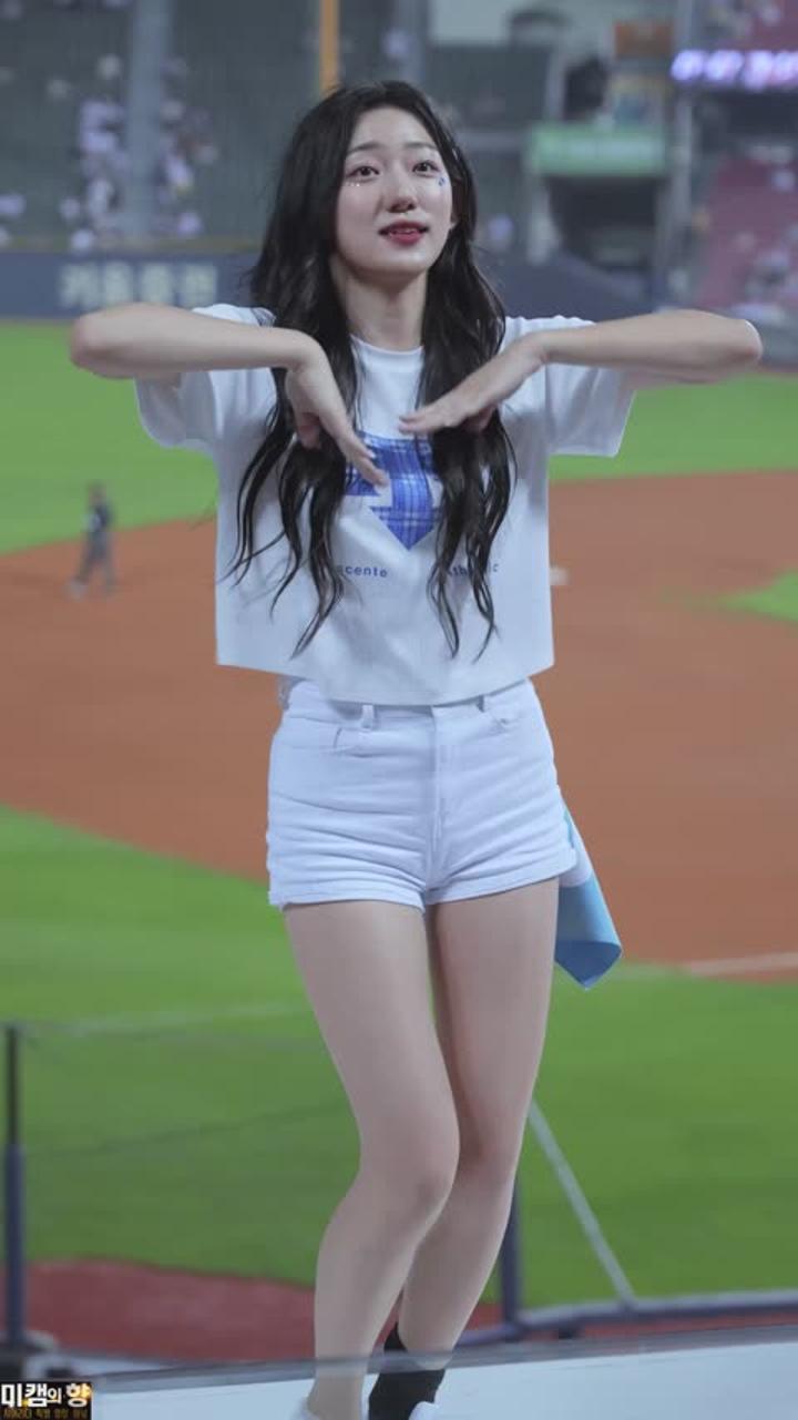 230602 치어리더 이지원 직캠 (2) 비디오 썸네일 이미지