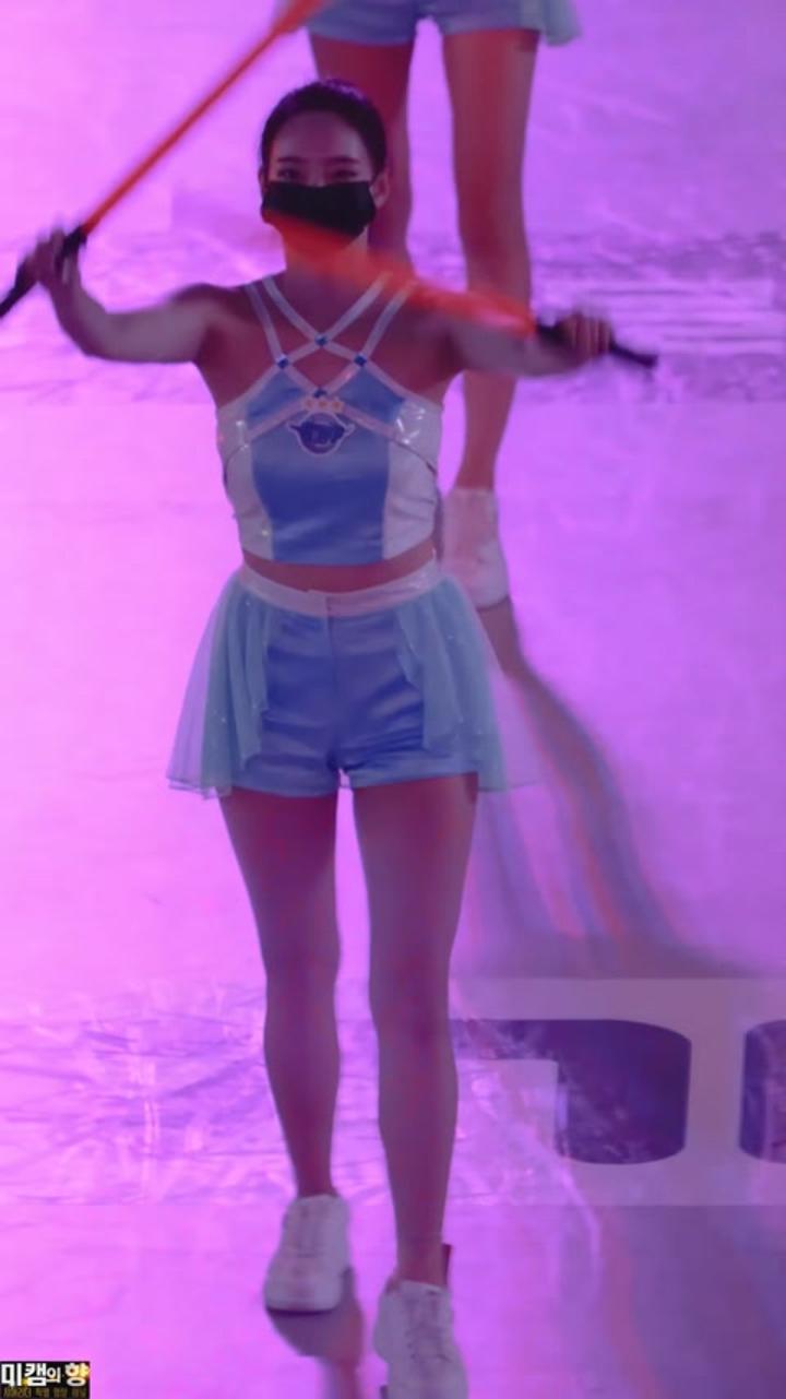 221130 치어리더 이나경 직캠 비디오 썸네일 이미지