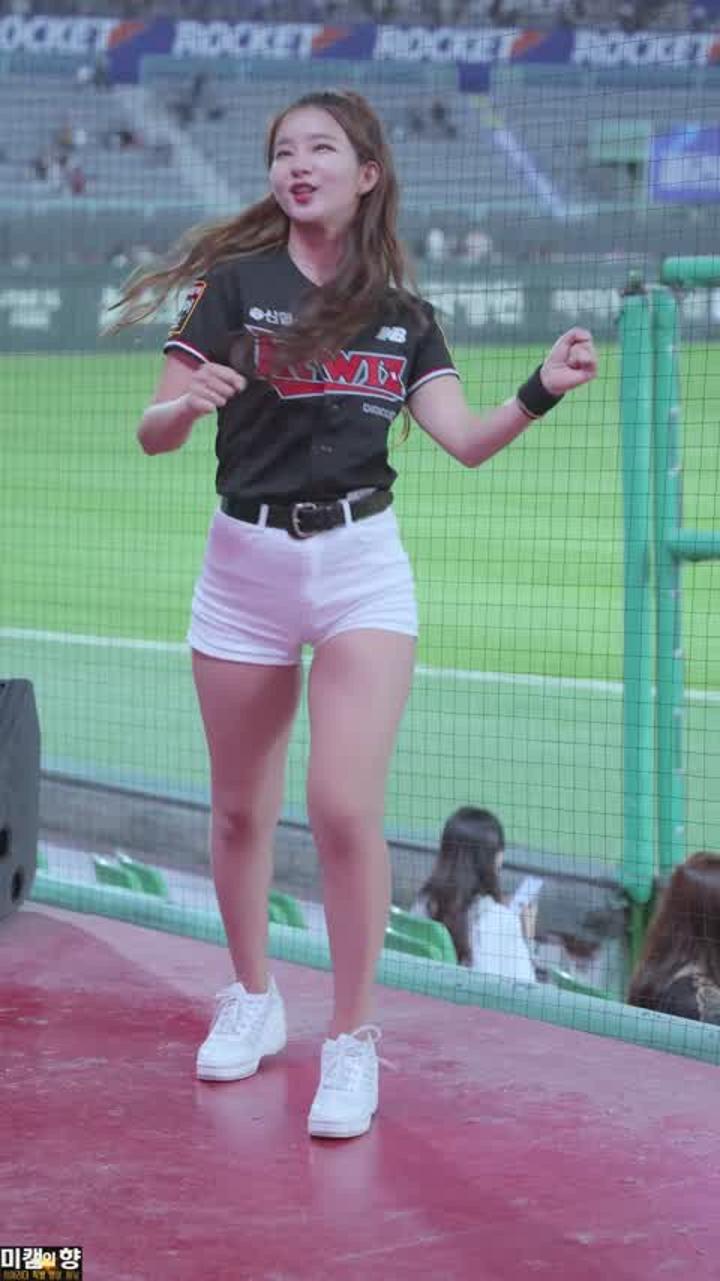 230503 치어리더 김진아 직캠 (6) 비디오 썸네일 이미지