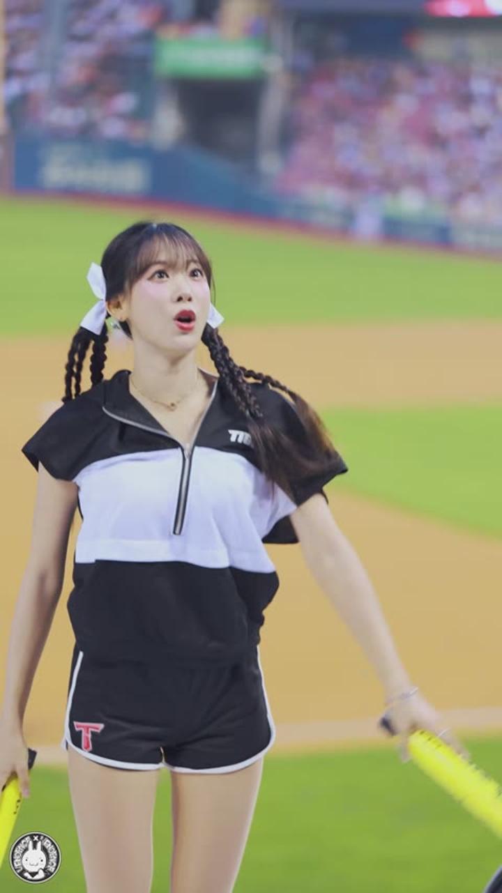 240711 치어리더 김한나 직캠 (4) 비디오 썸네일 이미지