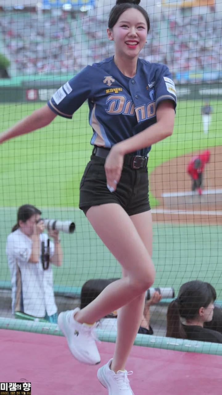 240621 치어리더 강지유 직캠 (3) 비디오 썸네일 이미지