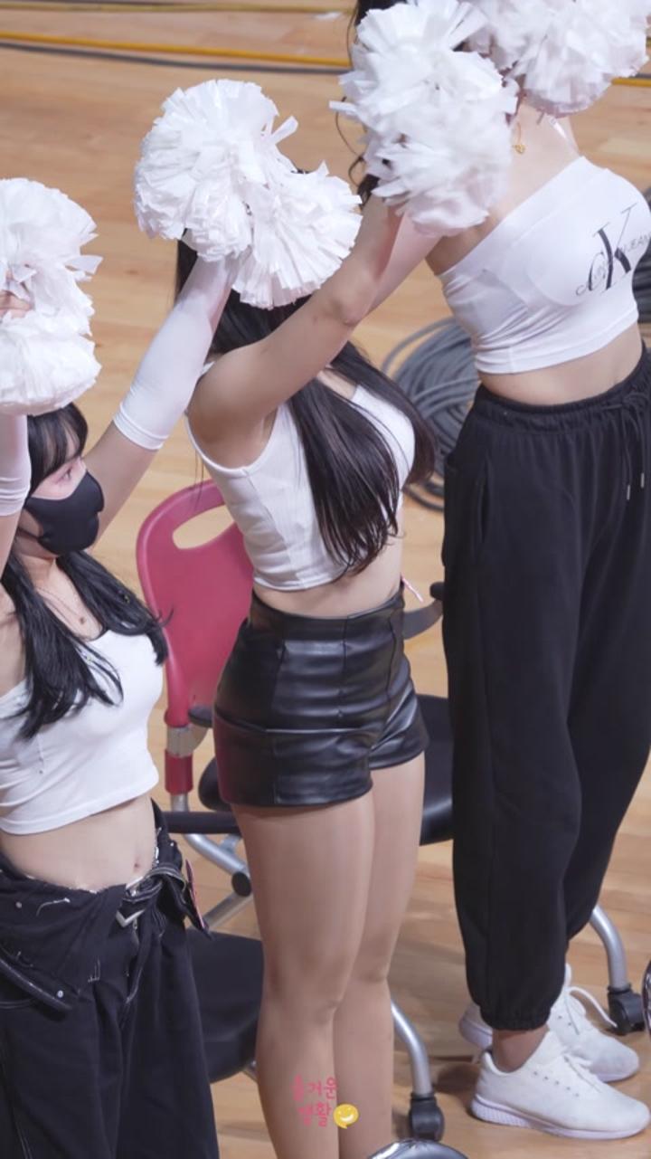 221217 치어리더 조예린 직캠 비디오 썸네일 이미지