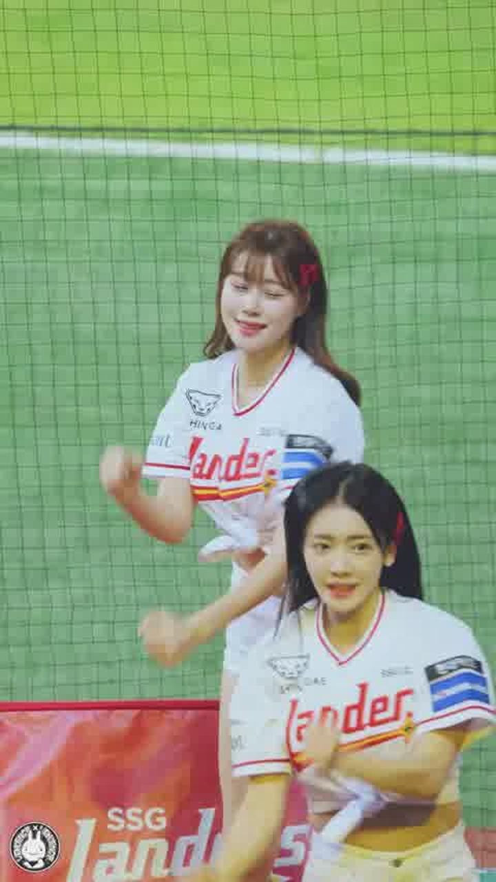 240411 치어리더 김도아 직캠 (8) 비디오 썸네일 이미지