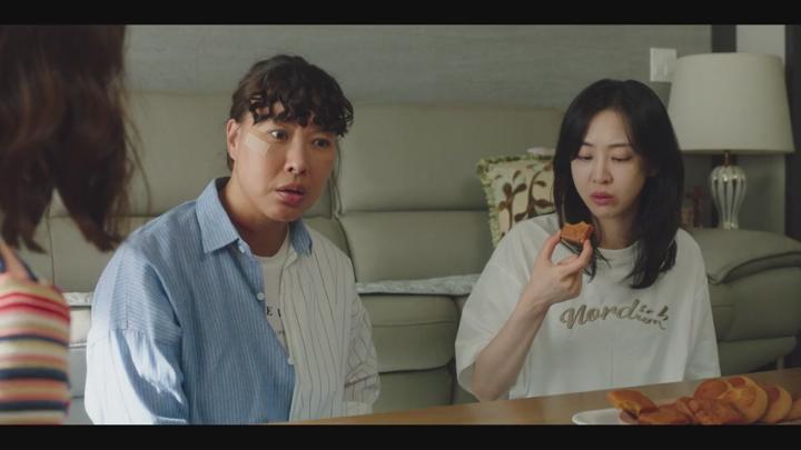 살롱 드 홈즈.E09.250714.x264.540p.IQ.WEB-DL-LoveBug 비디오 썸네일 이미지