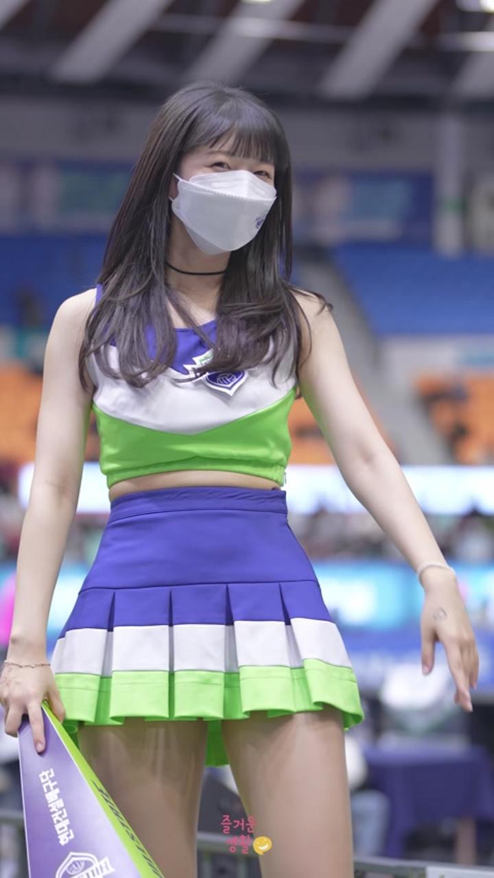 221215 치어리더 성미지 직캠 비디오 썸네일 이미지
