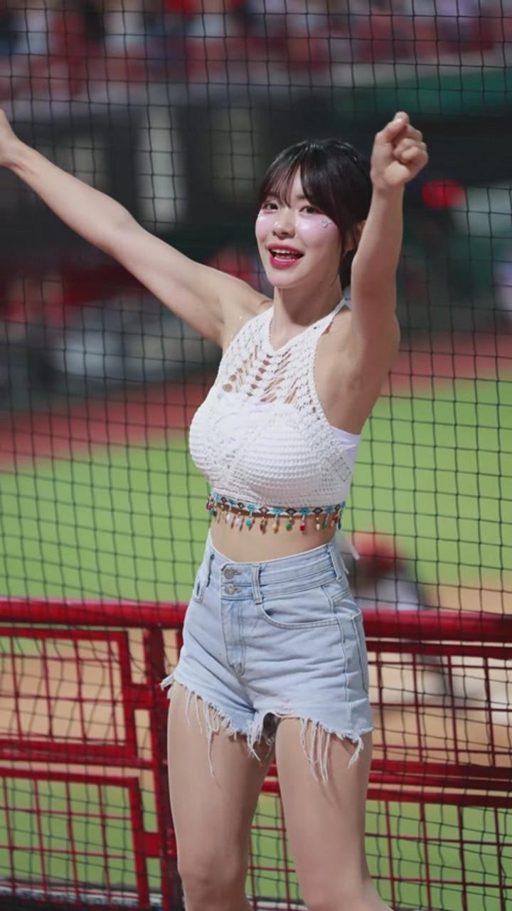 치어리더 이다혜 직캠 Cheerleader (178) 비디오 썸네일 이미지