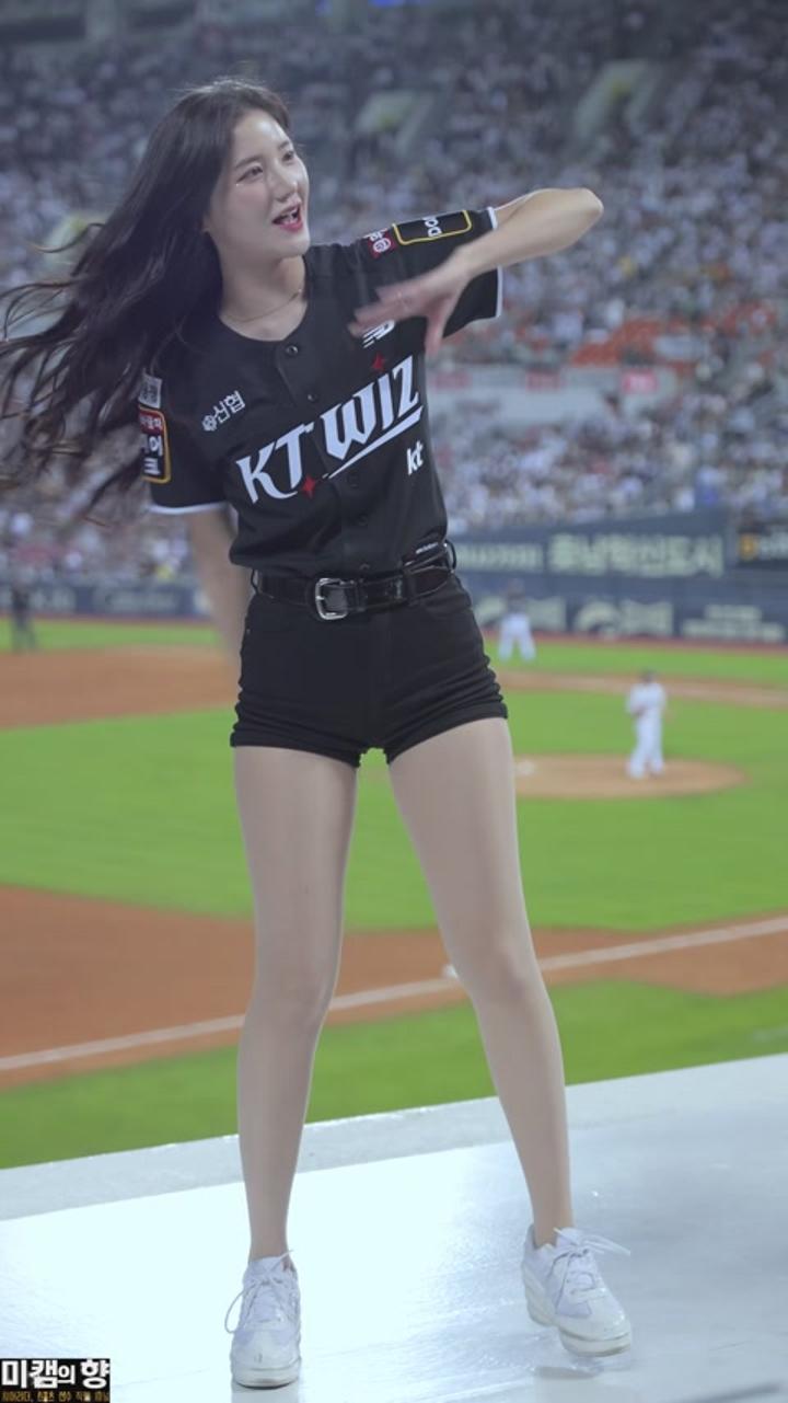 240510 치어리더 김해리 직캠 (1) 비디오 썸네일 이미지