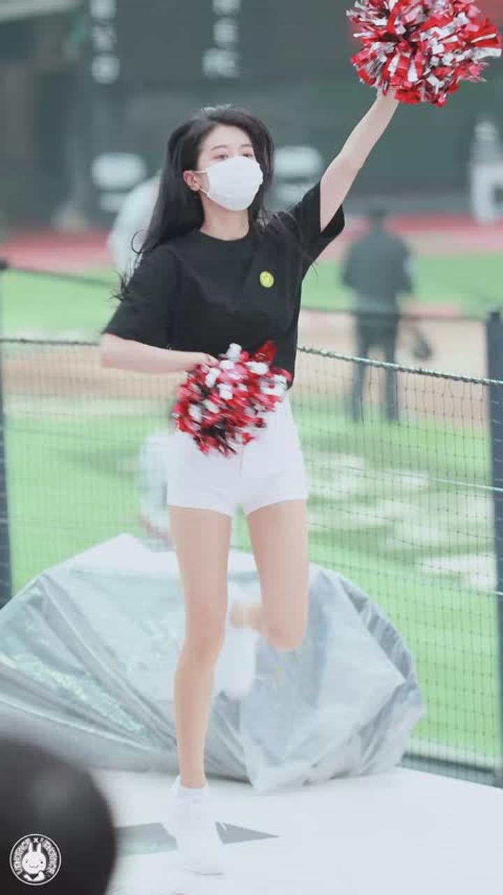 200801 치어리더 신세희 직캠 (1) 비디오 썸네일 이미지