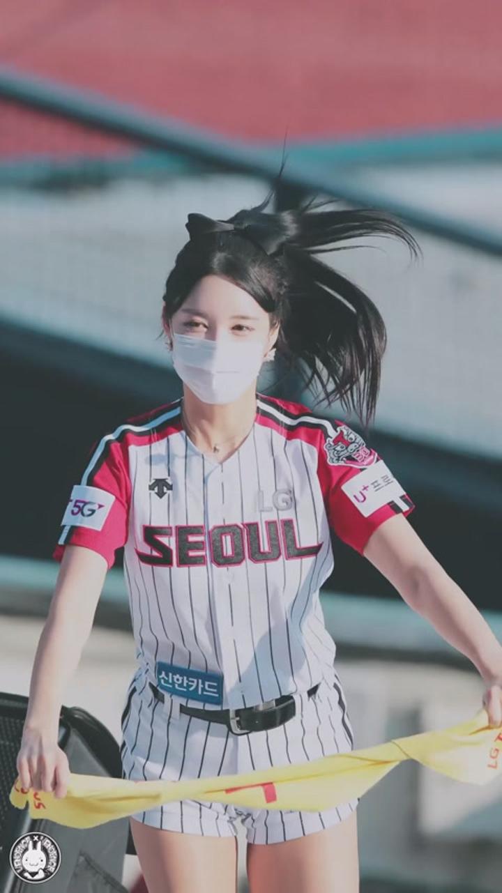 201018 치어리더 원민주 직캠 비디오 썸네일 이미지