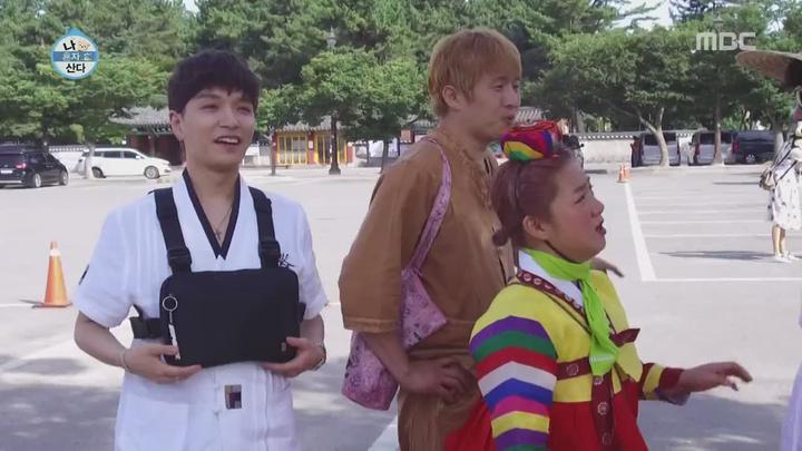 나 혼자 산다.E255.180810.720p-NEXT [나혼자산다255회 나혼자산다255화] 비디오 썸네일 이미지