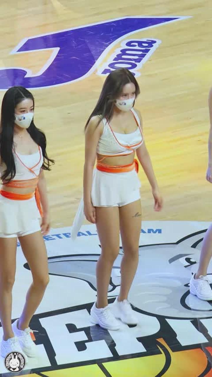 210401 치어리더 박성아 직캠 (2) 비디오 썸네일 이미지