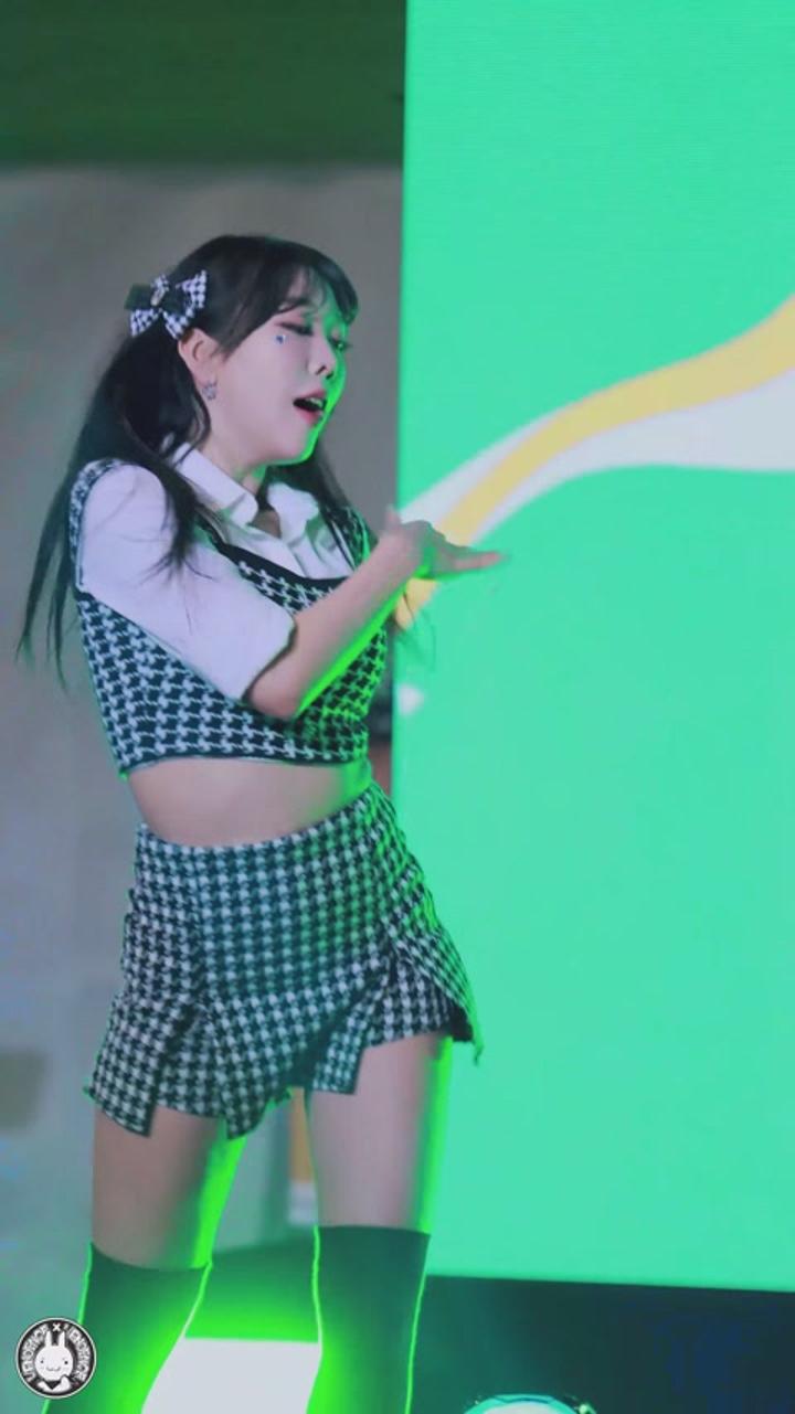 231014 걸크러쉬 지아 직캠 퀸카 Girl Crush(JIA) Fancam 비디오 썸네일 이미지