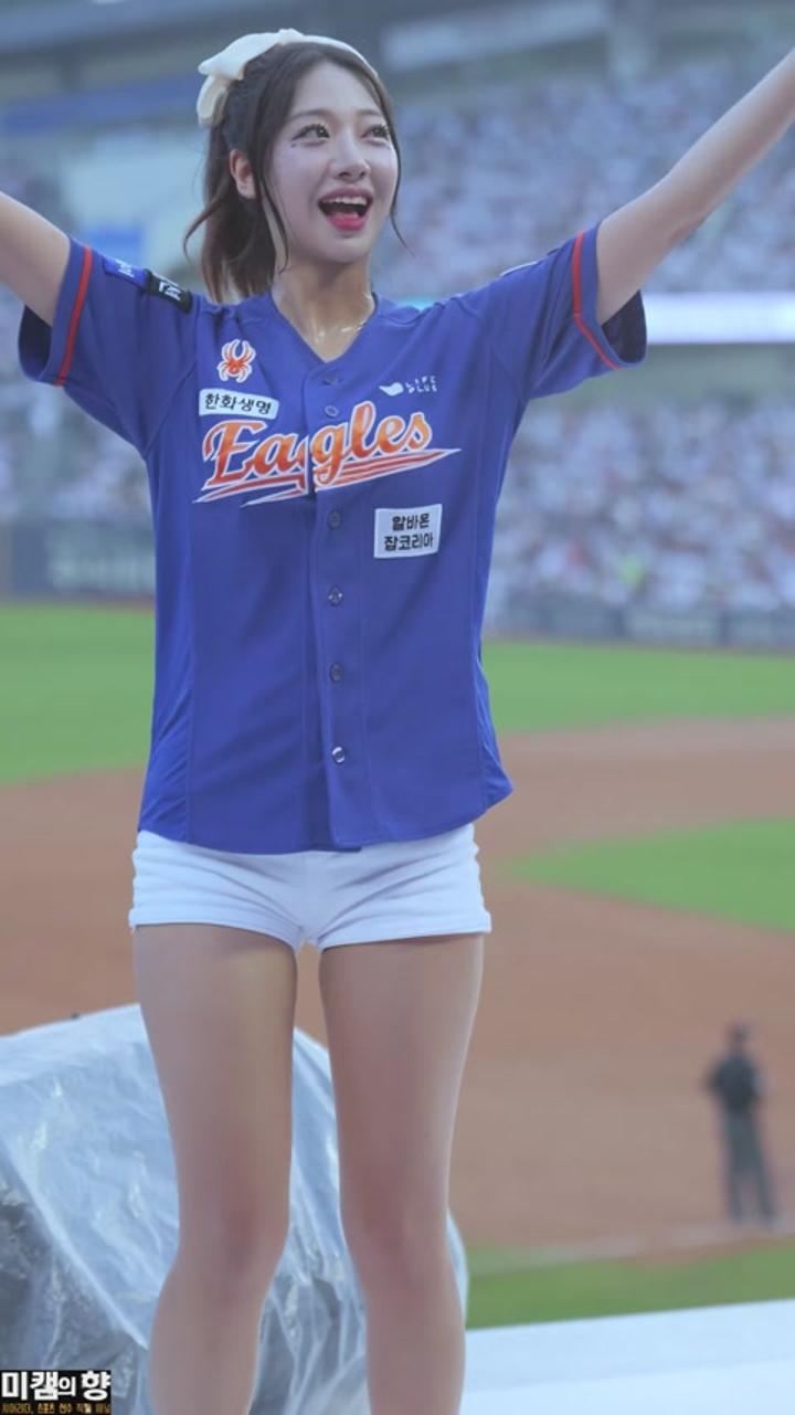 240825 치어리더 우수한 직캠 (2) 비디오 썸네일 이미지
