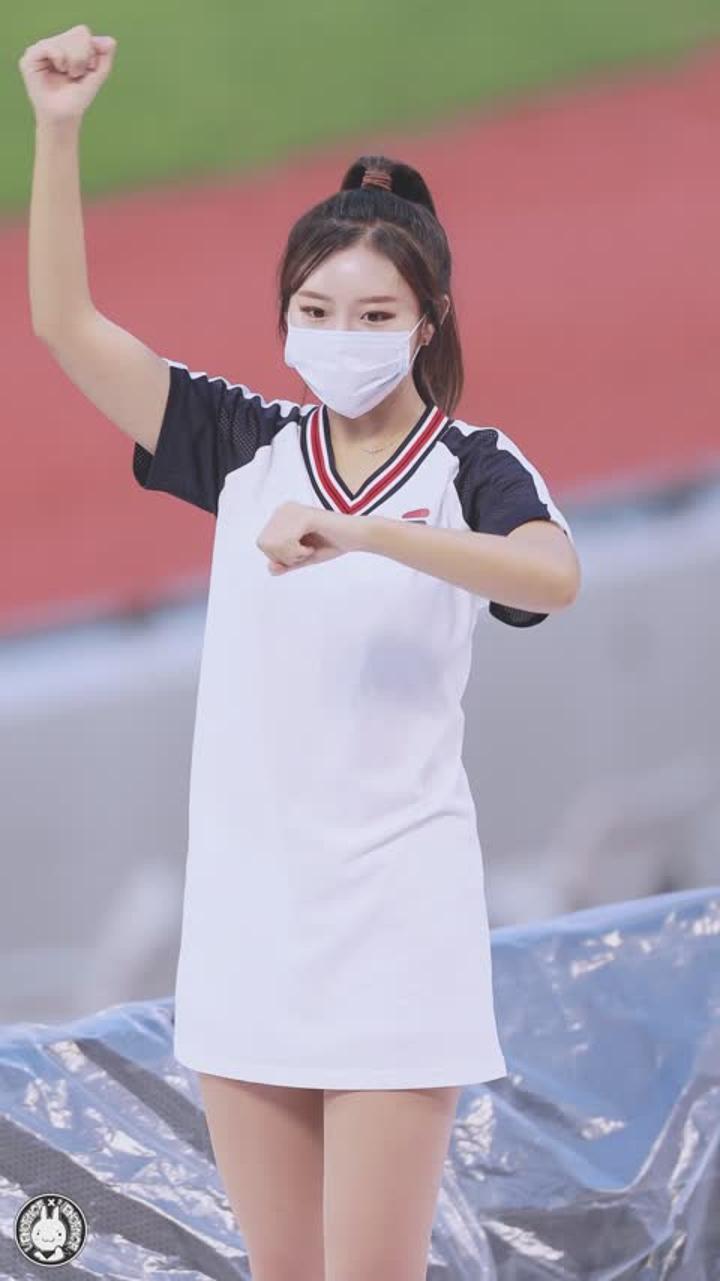 200804 치어리더 박소진 직캠 비디오 썸네일 이미지