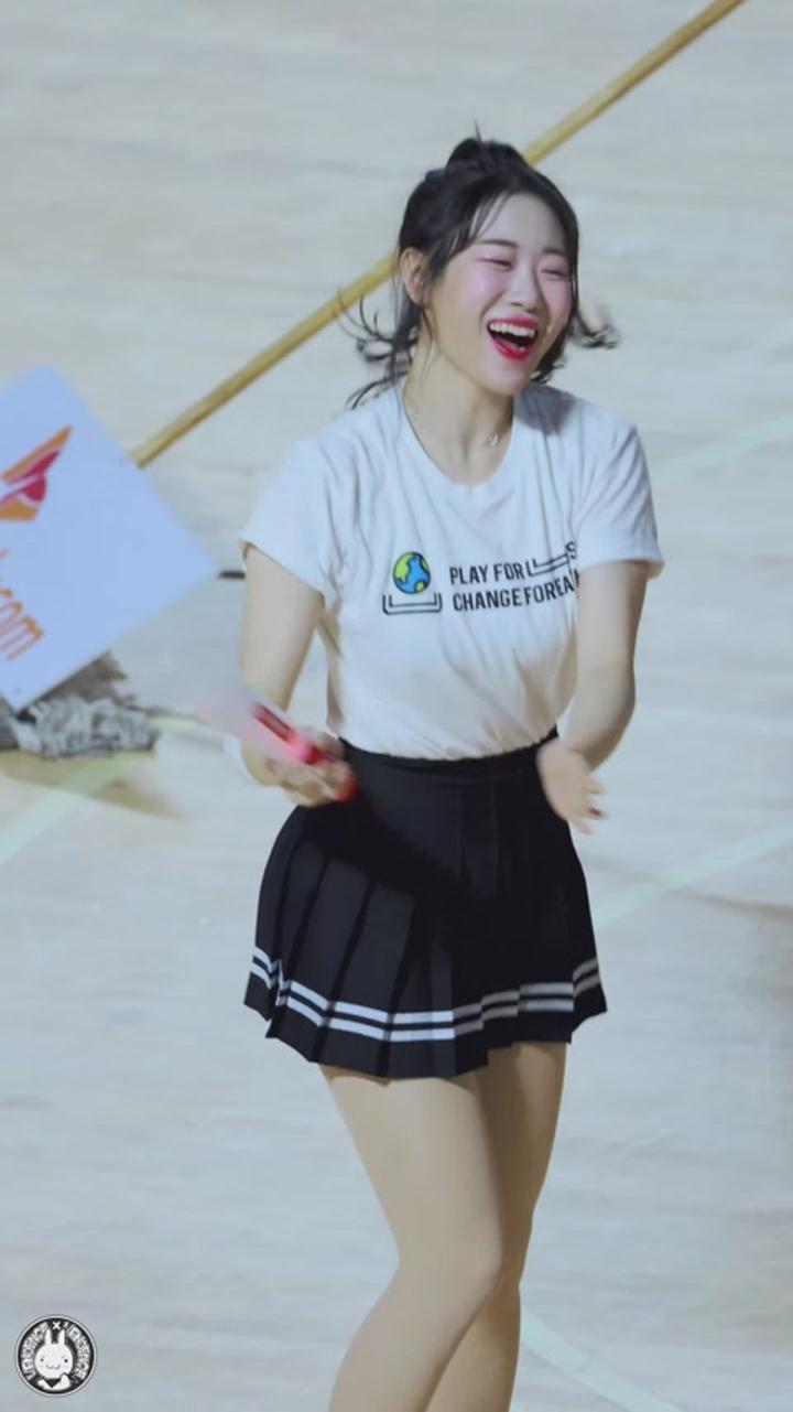 240120 치어리더 황지빈 직캠 (2) 비디오 썸네일 이미지