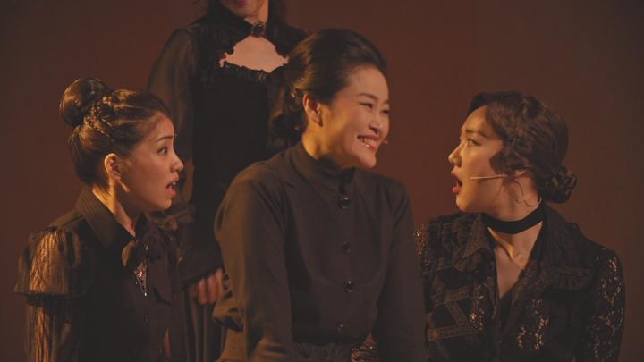 언니처럼 살고 싶지 않아[베르나르다 알바] 비디오 썸네일 이미지