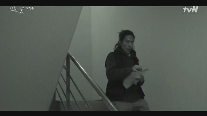 악의 꽃.E01.200729.720p-NEXT 비디오 썸네일 이미지