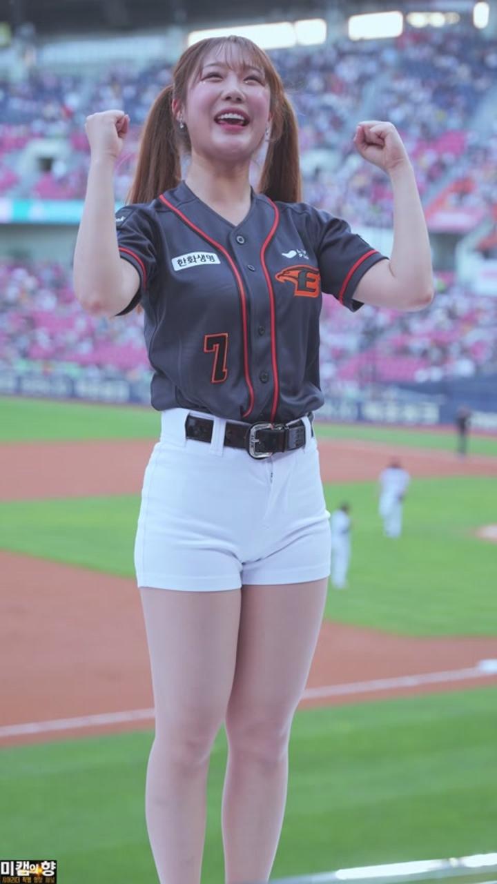 230519 치어리더 박세아 직캠 비디오 썸네일 이미지