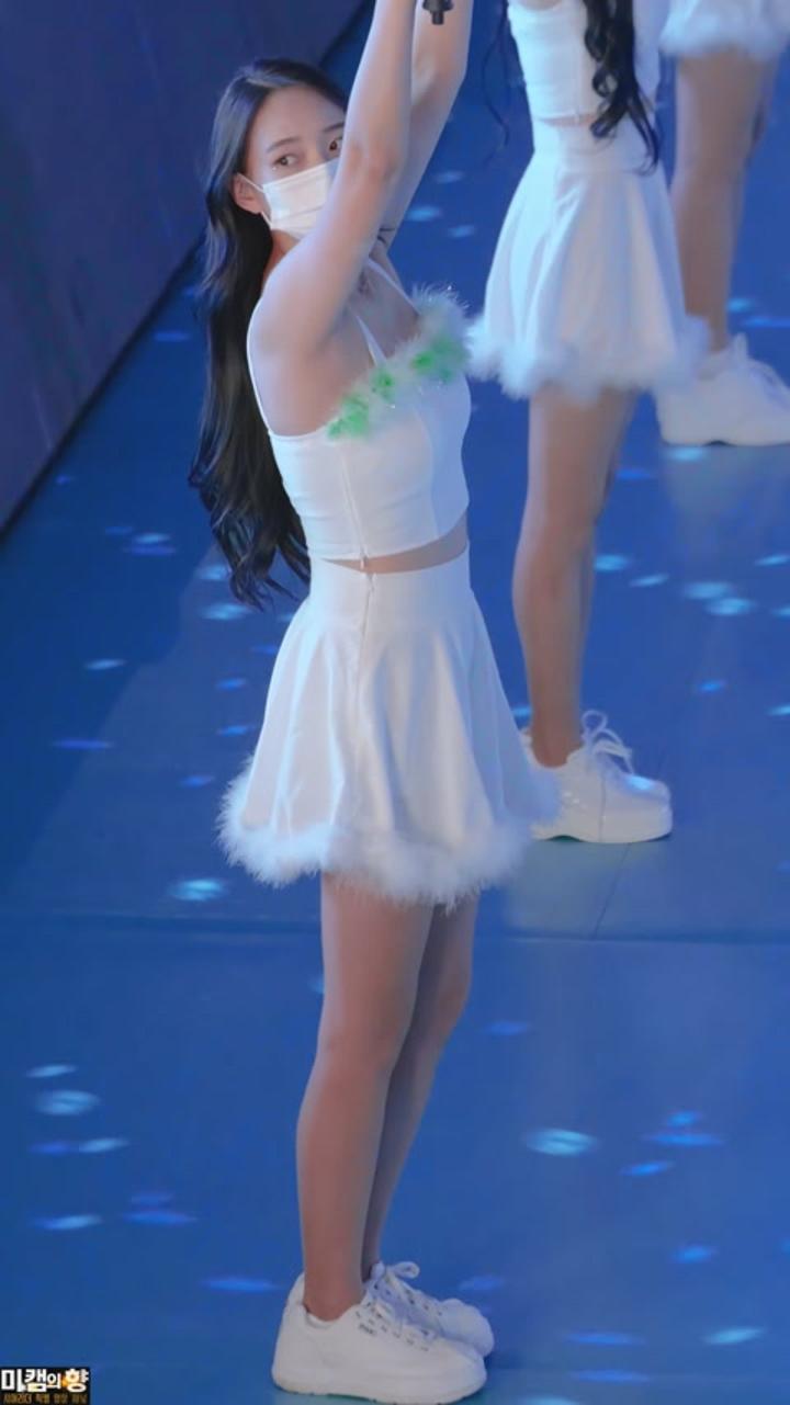221208 치어리더 이나경 직캠 (2) 비디오 썸네일 이미지