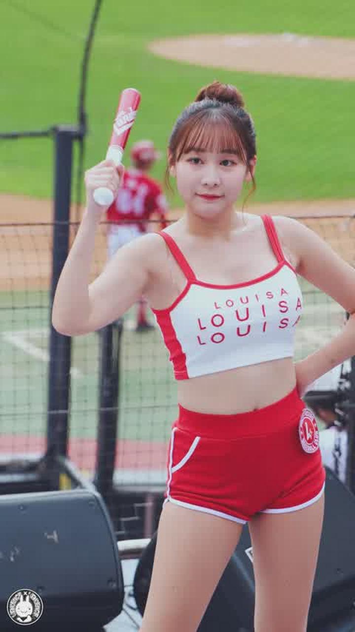 240922 치어리더 박재령 직캠 비디오 썸네일 이미지