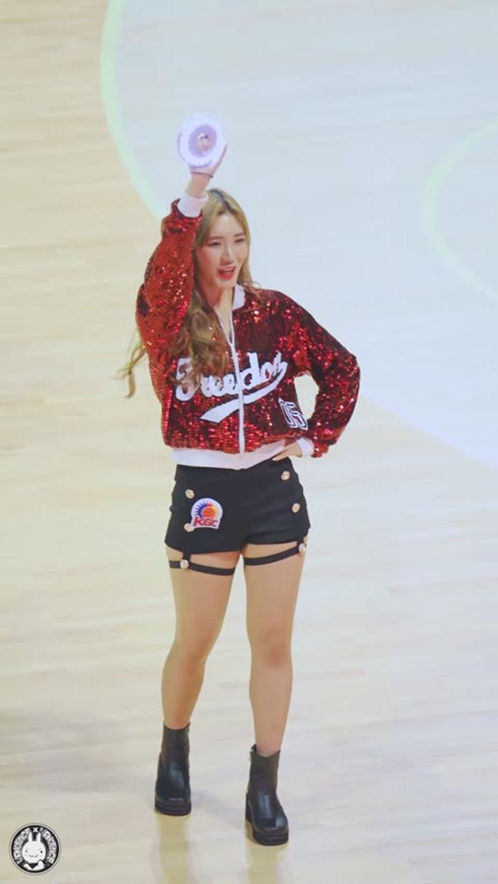 200111 치어리더 김수진 직캠 (2) 비디오 썸네일 이미지