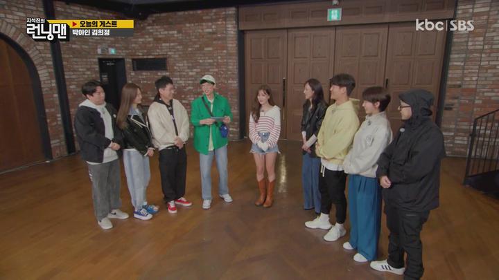 [원본] 런닝맨.E597.220403.봄 사탕 벌칙 말고.HDTV.1080i [초고화질 tp ts] 비디오 썸네일 이미지