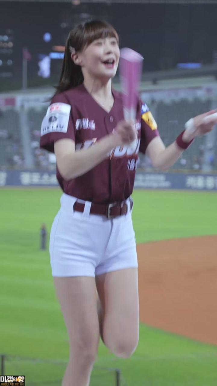 230509 치어리더 박혜인 직캠 비디오 썸네일 이미지