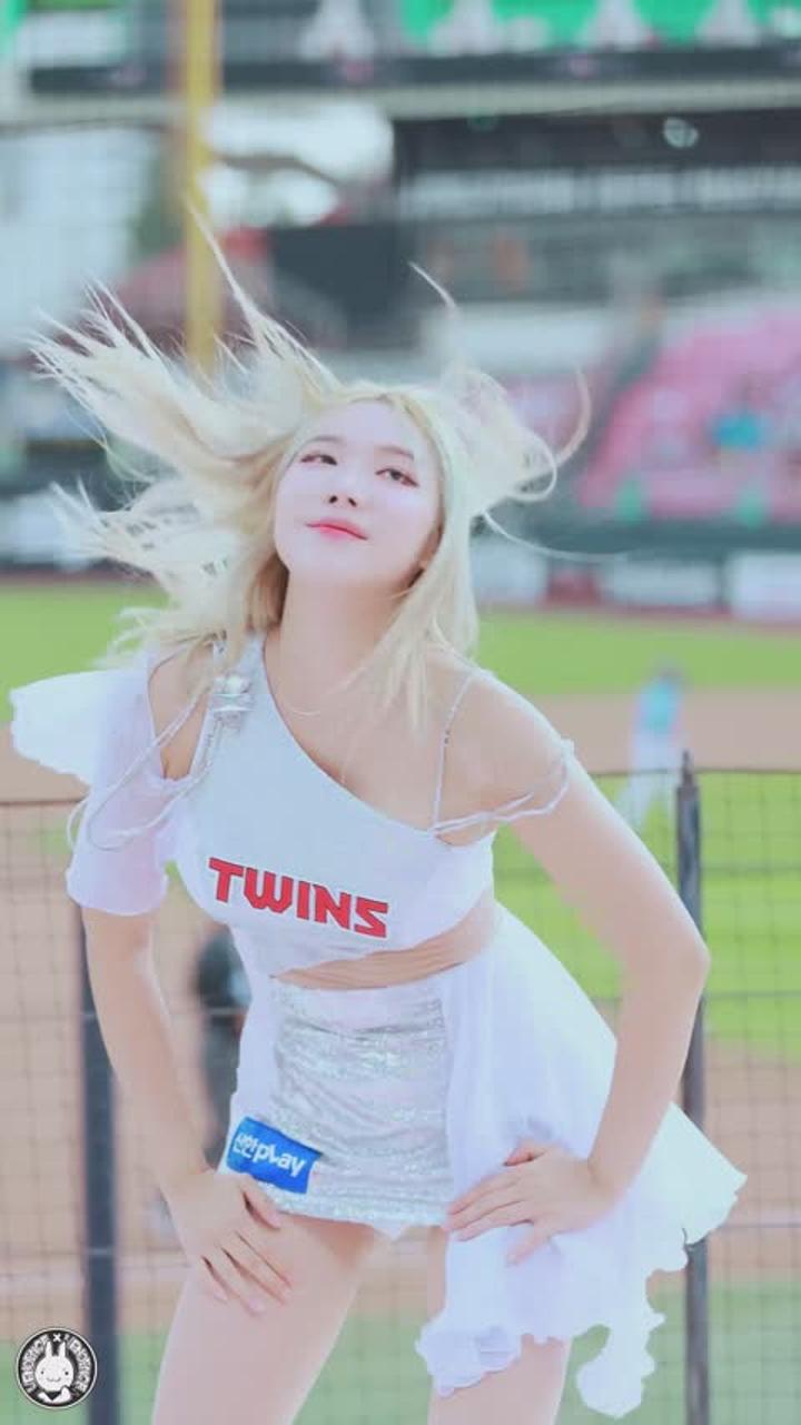 230725 치어리더 이진 직캠 (2) 비디오 썸네일 이미지