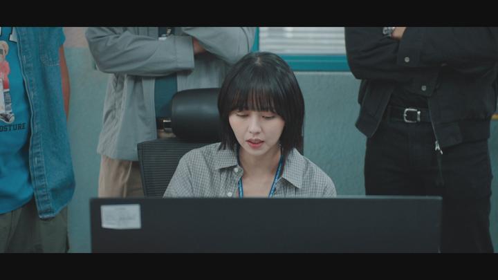 굿보이.E05.250614.1080p.AMZN.WEB-DL.DDP2.0.H.264-MrHulk 비디오 썸네일 이미지