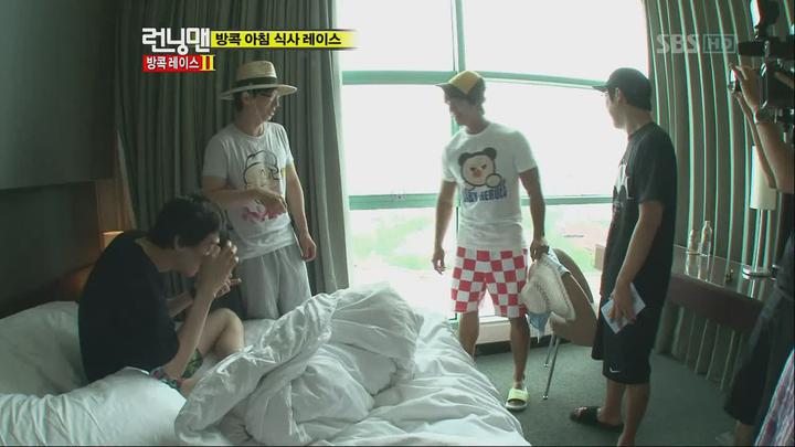런닝맨.E051.110710.720p-HANrel (김민정, 닉쿤 2부) 비디오 썸네일 이미지