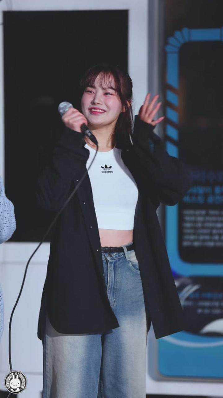 240331 예리 트루블루 직캠 나는 아픈 건 딱 질색이니까 Yaeri(True Blue) Fancam 비디오 썸네일 이미지
