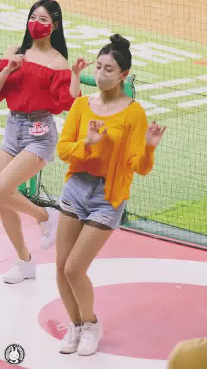 210517 치어리더 목나경 직캠 (1) 비디오 썸네일 이미지
