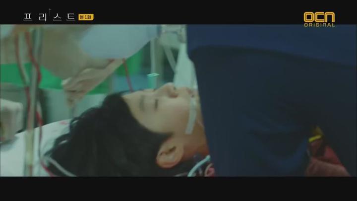 프리스트.E01.181124.720p-NEXT 비디오 썸네일 이미지