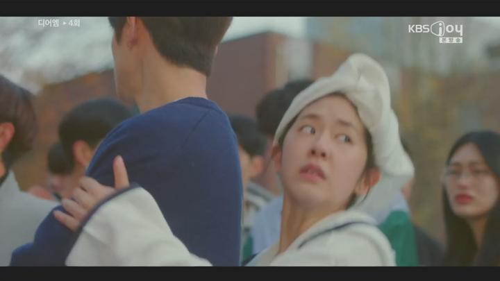 디어엠.E04.250422.720p.WANNA 비디오 썸네일 이미지