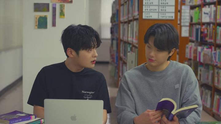 [한드]실용음악과, 태권도학과 사랑 겨루기[블러썸 캠퍼스 2화] 비디오 썸네일 이미지