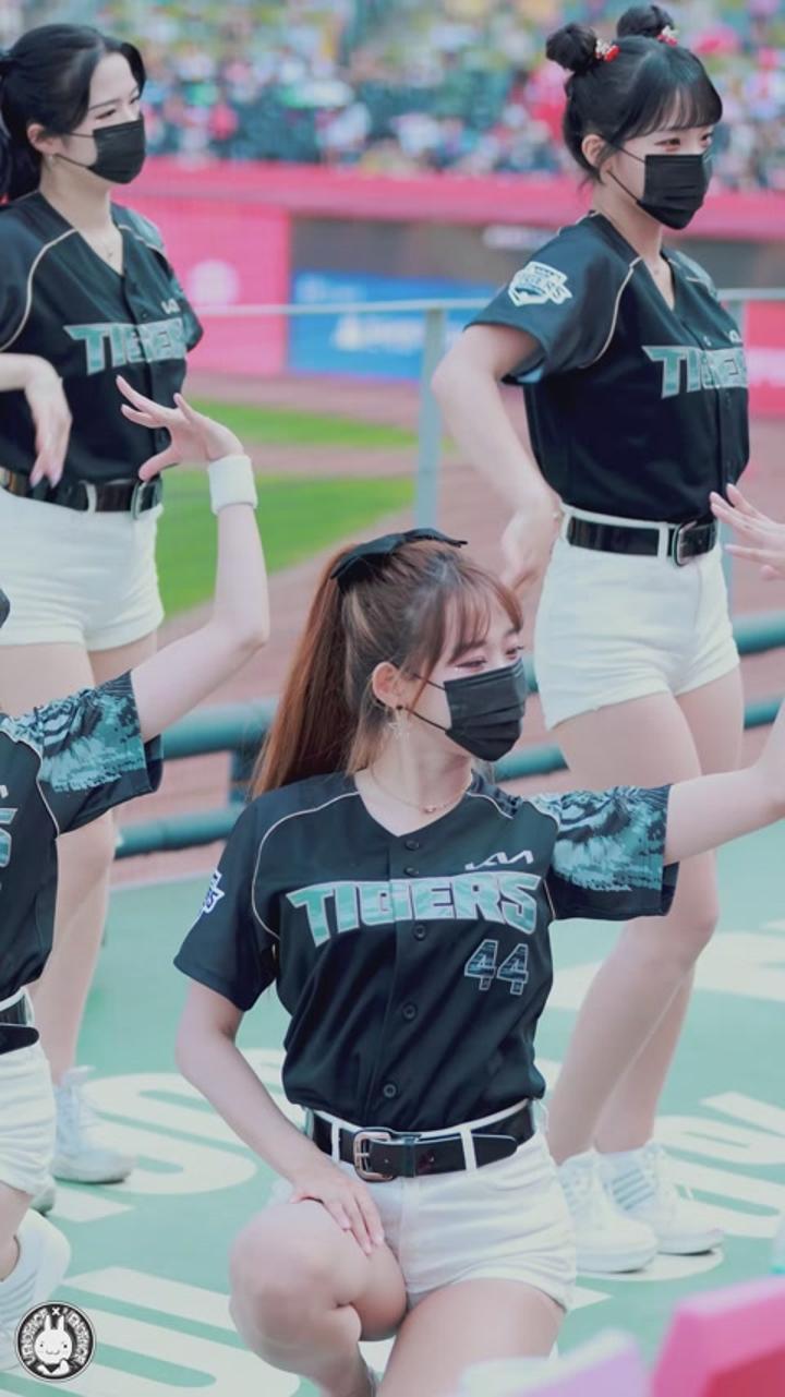 220522 치어리더 김한나 직캠 (1) 비디오 썸네일 이미지