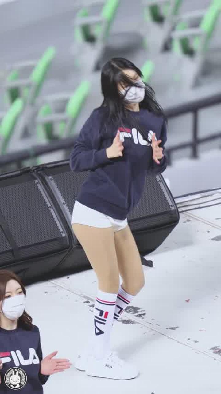 210413 치어리더 천온유 직캠 비디오 썸네일 이미지